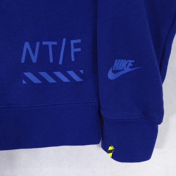 Nike Sweatshirt Mens M Blue Track & Field Crew Neck Zip Pocket Ventilated Back - Picture 3 of 16